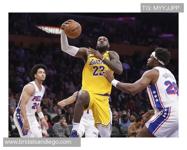 湖人连胜背后的秘密！詹姆斯继续强势领衔LA逆袭西部霸主