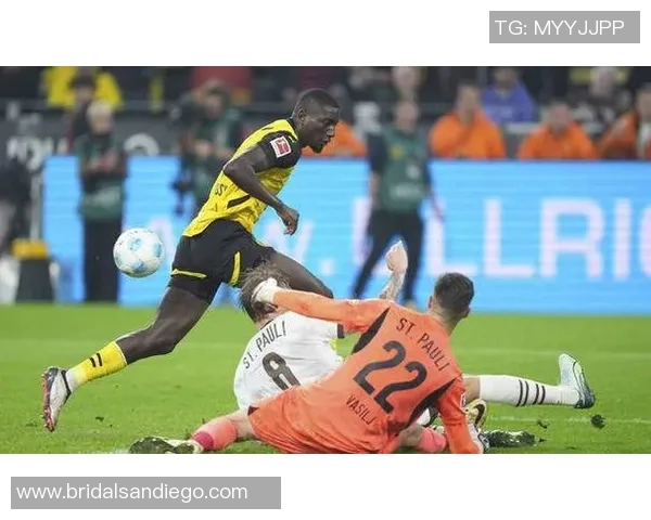 沃尔夫斯堡客场逆袭多特蒙德遭遇连败