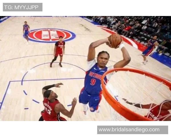 热火队终结活塞的连胜纪录,精彩比赛震撼全场 热火队终结活塞的连胜纪录,精彩比赛震撼全场