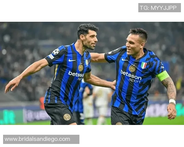 国际米兰连续签下两名新援,球队冲击意甲霸主尤文图斯的希望再次升温 国际米兰连续签下两名新援,球队冲击意甲霸主尤文图斯的希望再次升温