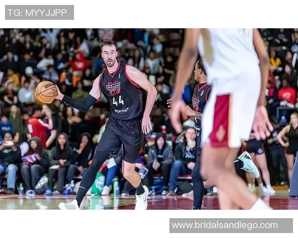 马刺签约顶级自由球员,重返总冠军争夺战